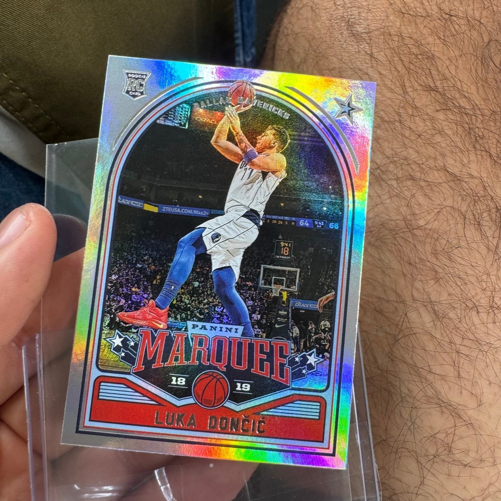 Panini Trading Card Luka Doncic OS Silver Marquee RC 255 2018-19 Mavericks NBA